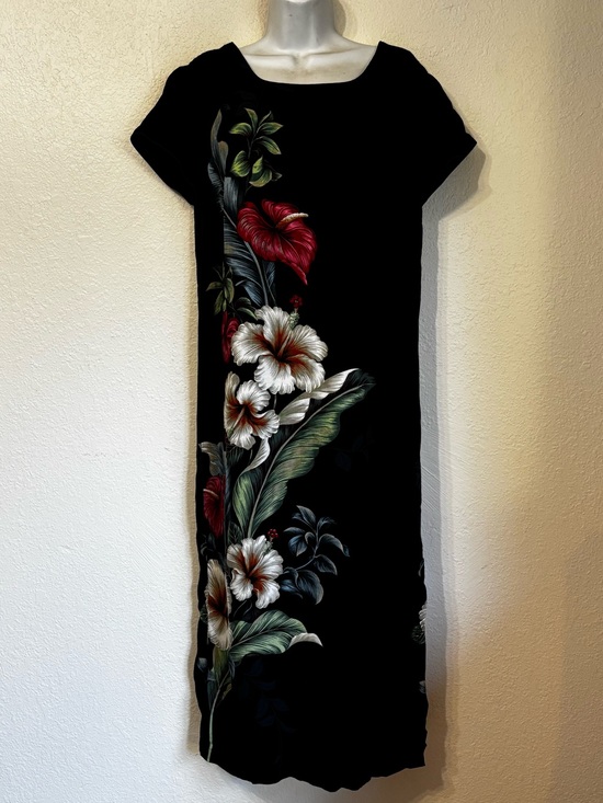 Iolani Dresses & Skirts - Vintage Iolani Tropical Floral Maxi Dress Large
